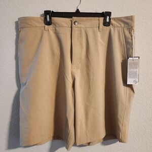 Panama Jack NWT Men’s Hybrid shorts 9" inseam size 40